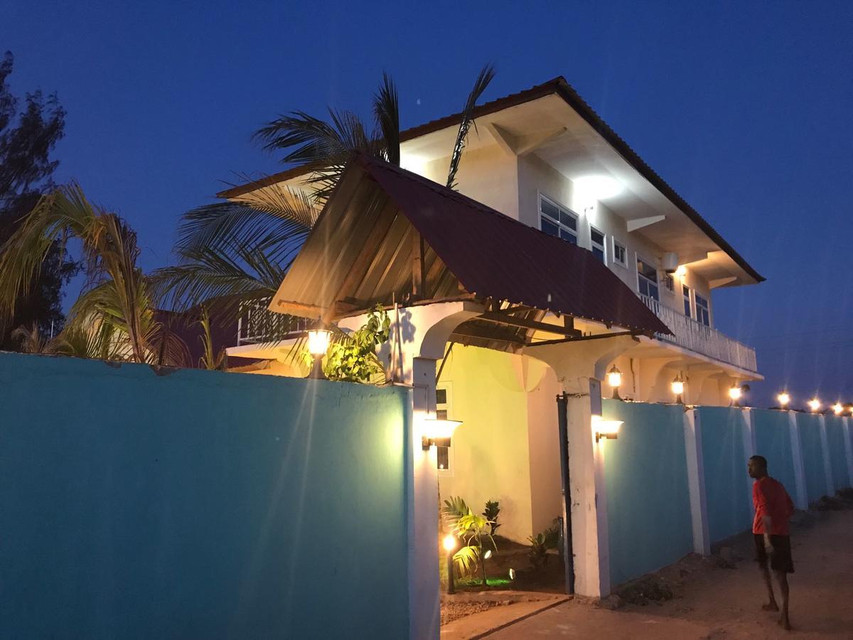 Ocean Dream Beachside Hotel Nungwi Exterior photo