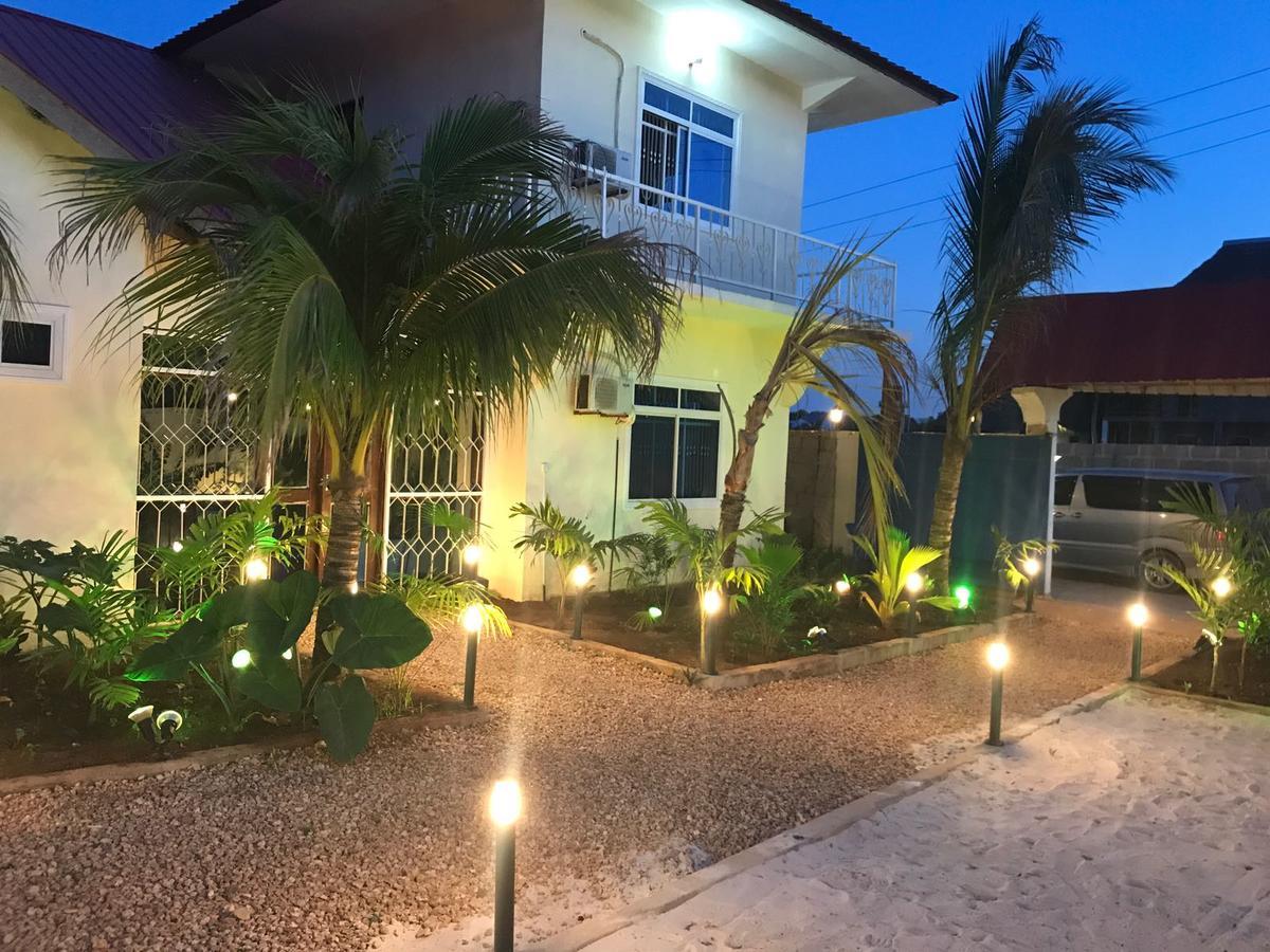 Ocean Dream Beachside Hotel Nungwi Exterior photo
